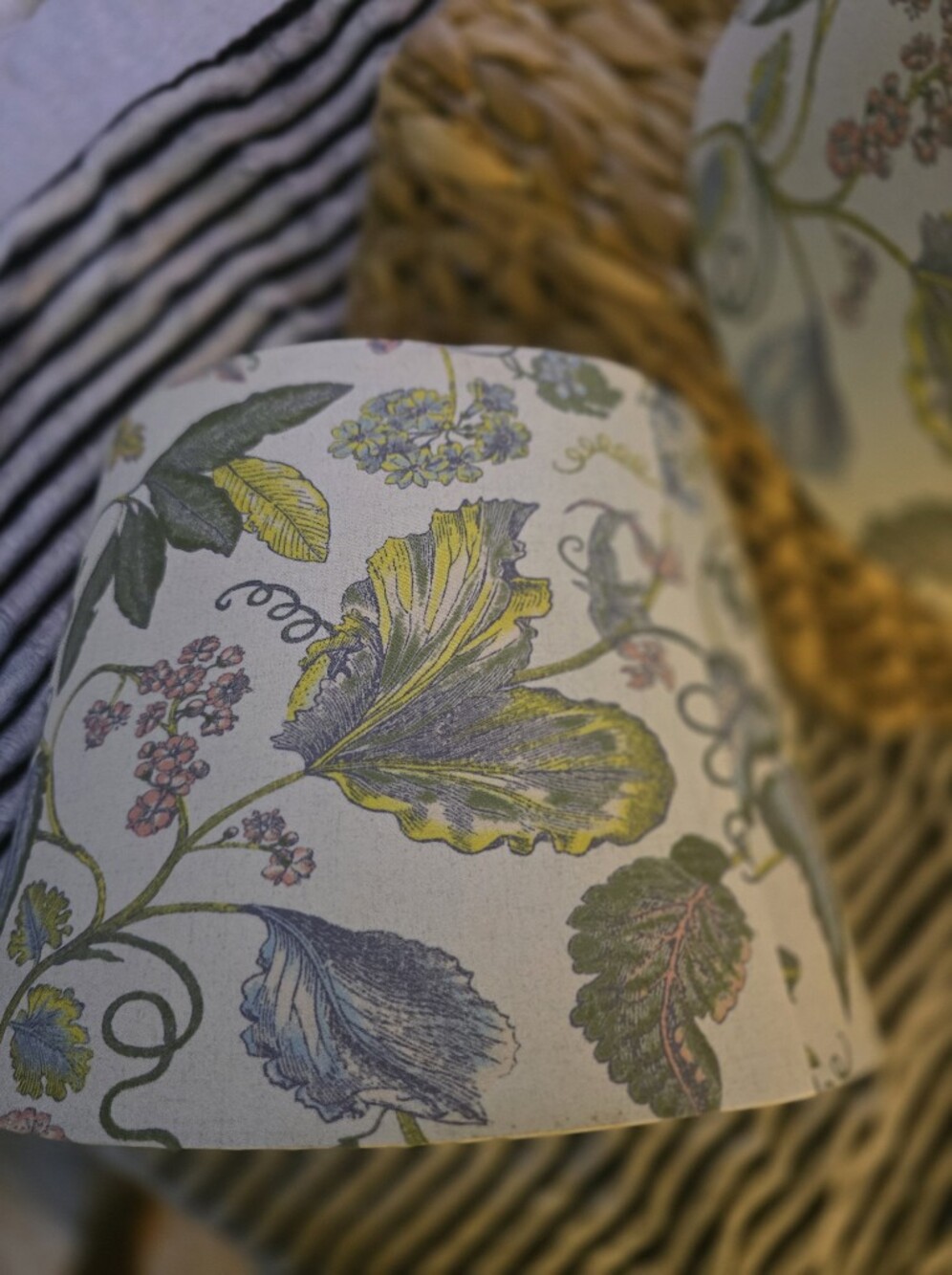 Floral Printed Lampshade Pair - Multicolor Bella Swan - Picture 4 of 11